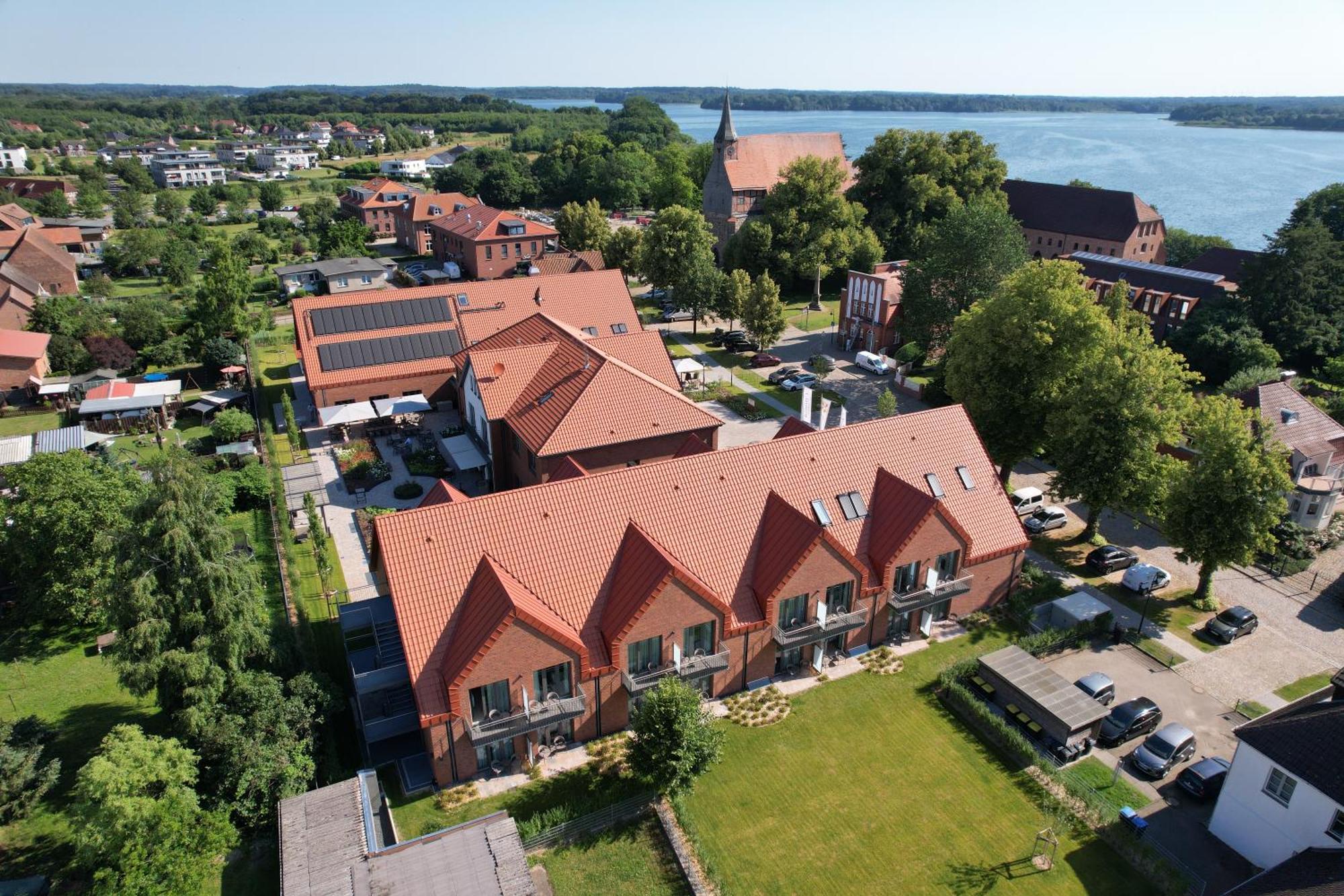 Seehotel Zarrentin Zarrentin am Schaalsee Exterior foto